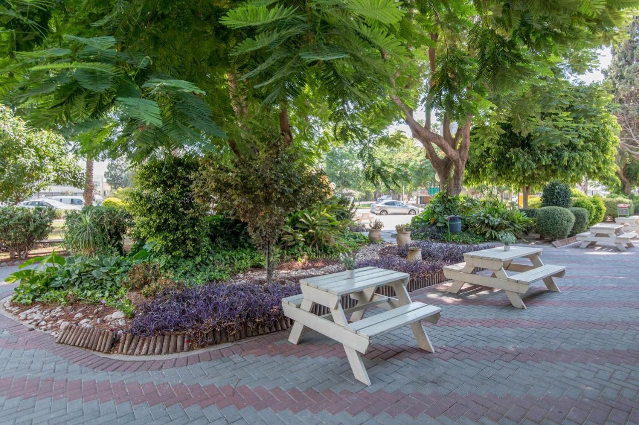 Degania Bet Kibbutz Country Lodging Hotel Кинерет Екстериор снимка