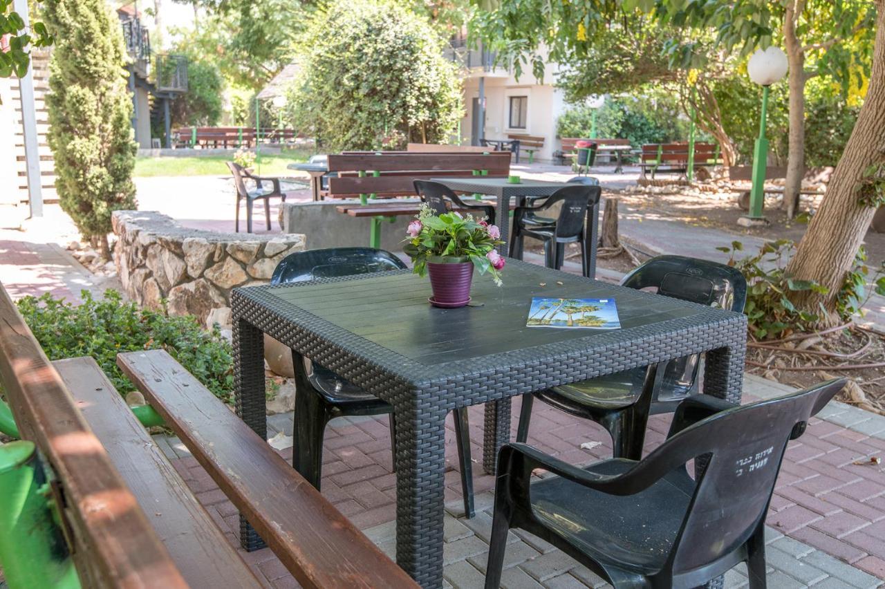 Degania Bet Kibbutz Country Lodging Hotel Кинерет Екстериор снимка